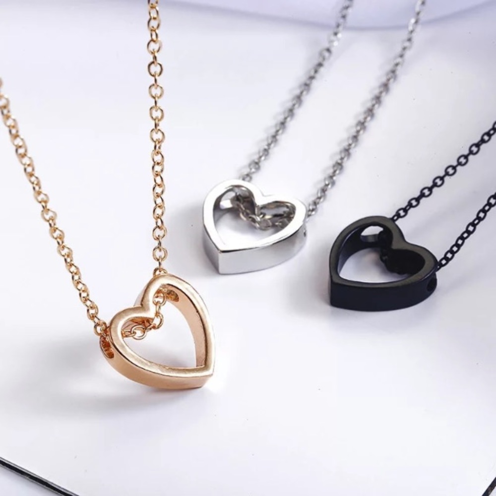 NEW!💙💎🖤AWESOME!🖤BLACK!🖤HEART🖤NECKLACE!🖤💎💙 - Picture 2 of 8
